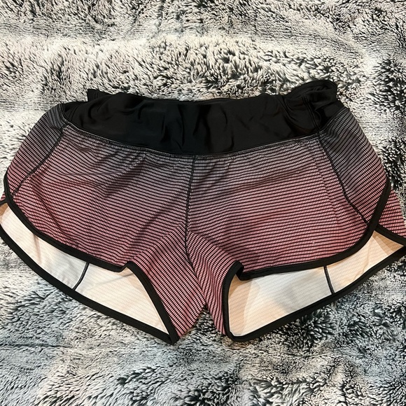 lululemon athletica Pants - Lululemon speed up shorts 2.5 inch
